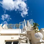 Taoetna Guest House, 3*
